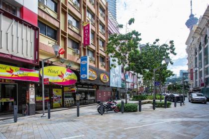 OYO 90125 Hotel Grand Orchard - image 20