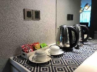 Vortex Suites KLCC  with KL Tower view (2) - image 4