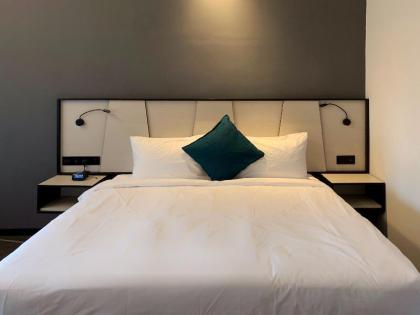 Vale Pine Nana'S Boutique Suite @ Menara M101 Dang Wangi - image 16