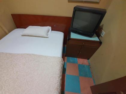 SPOT ON 90137 Casavilla Hotel Pudu - image 19