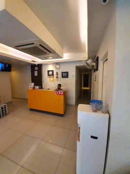 SPOT ON 90139 Hotel Galaxy - image 10