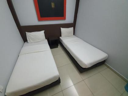 SPOT ON 90139 Hotel Galaxy - image 8