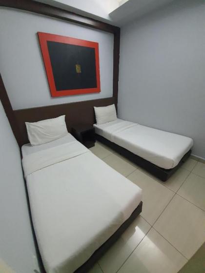 SPOT ON 90139 Hotel Galaxy - image 9