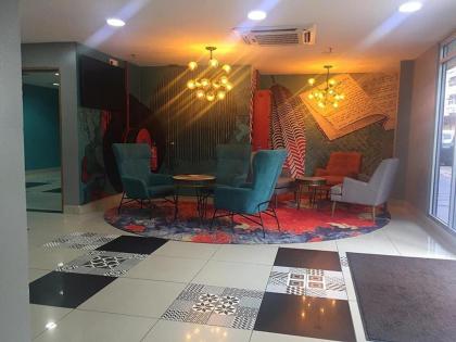 Hotel Living at Dsulaiman Near to Kampung Baru Chow Kit Kuala Lumpur - image 10