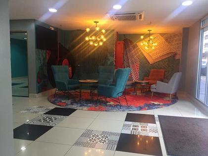 Hotel Living at Dsulaiman Near to Kampung Baru Chow Kit Kuala Lumpur - image 2