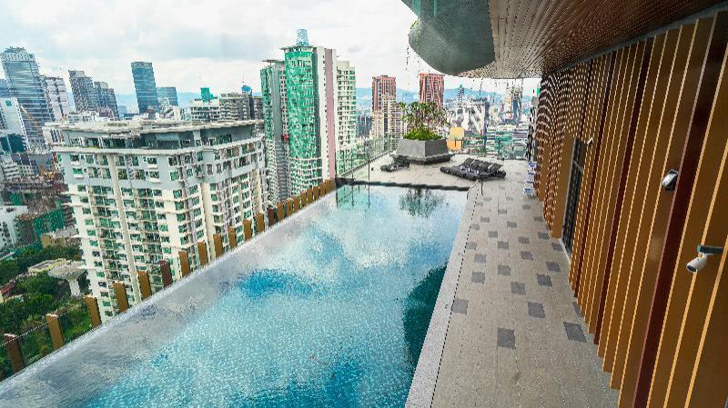 Ceylonz Suites by Perfect Host - image 5