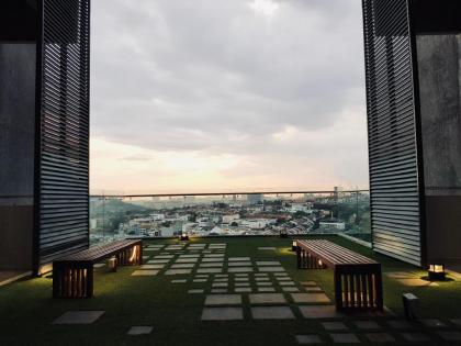 CITY VIEW  Luxury Staycation @ Ekocheras  MOKA  - image 10