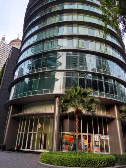 Vortex Suites KLCC by Sayang - image 10