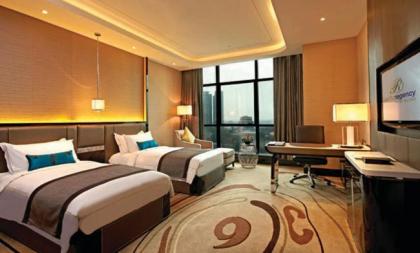 Pacific Regency Hotel Suites - image 10