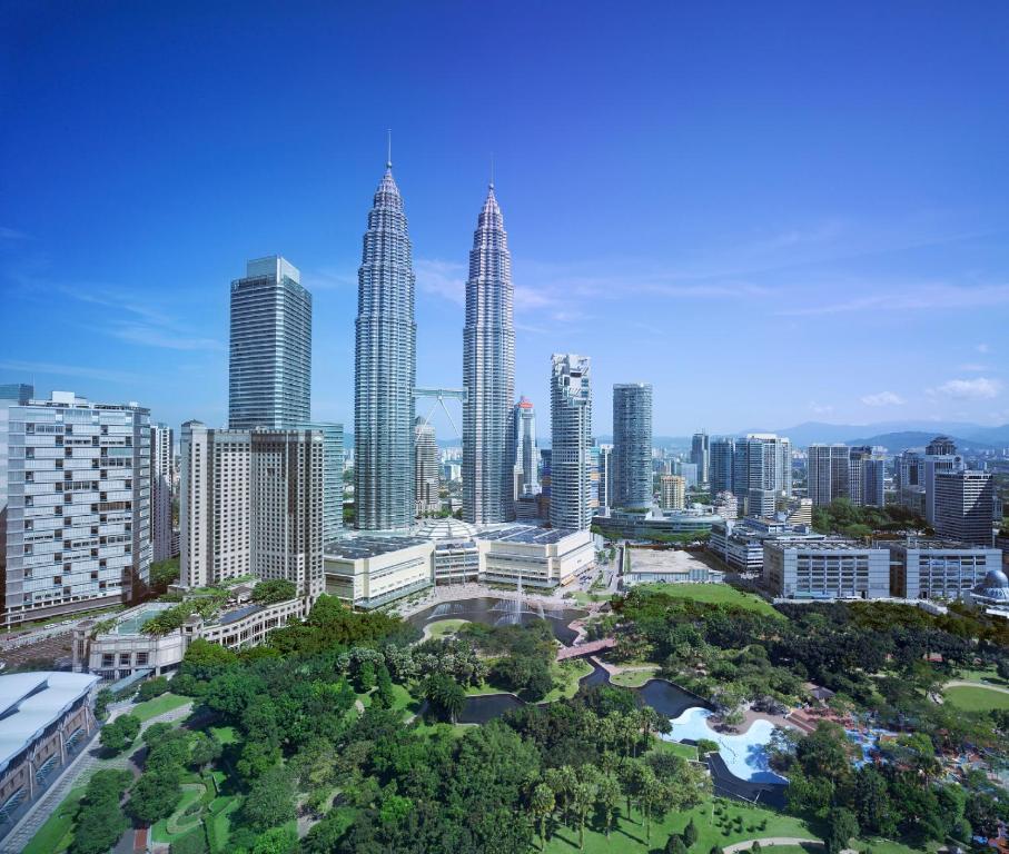Traders Hotel Kuala Lumpur - main image