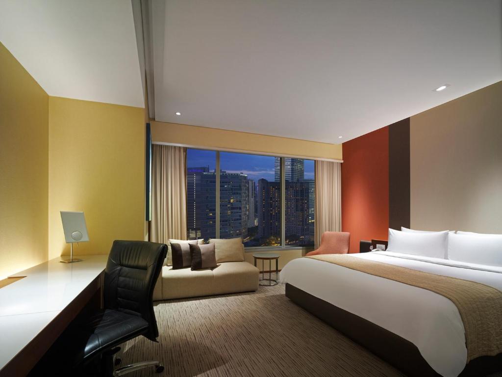Traders Hotel Kuala Lumpur - image 2