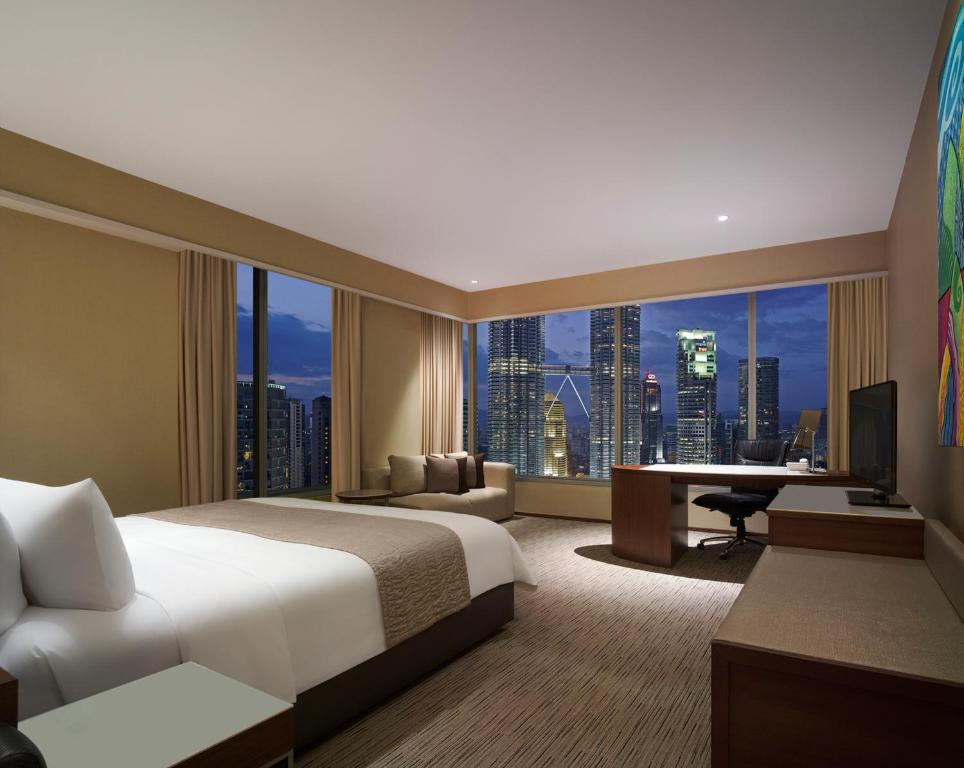Traders Hotel Kuala Lumpur - image 4