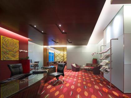 Traders Hotel Kuala Lumpur - image 6
