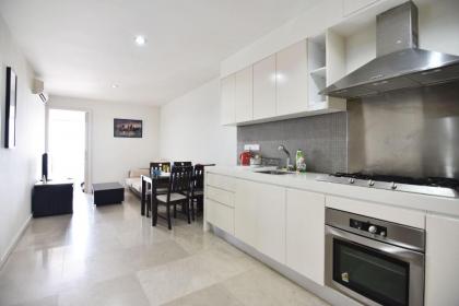COZY 2BR Fairlane Residences Next To Lot 10 Kuala Lumpur 