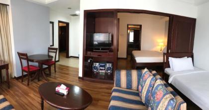 CLASSIC HOTEL SUITES At TIMES SQUARE  - image 21