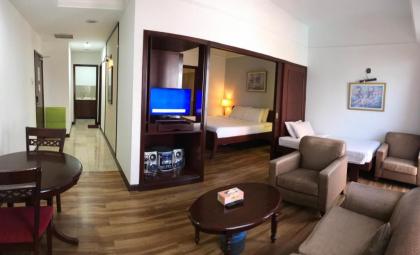 CLASSIC HOTEL SUITES At TIMES SQUARE  - image 22