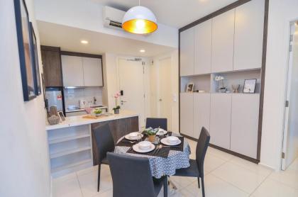 Greystone Robertson Residence - image 21