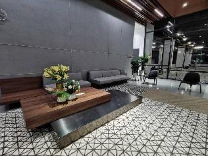 Kenwingston Avenue 2R2B KLCC View  Infinity Pool