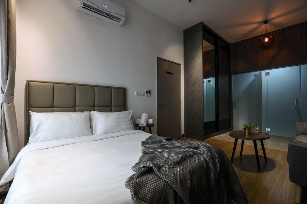 Astoria Ampang - Elegant 1BR Condo - image 2