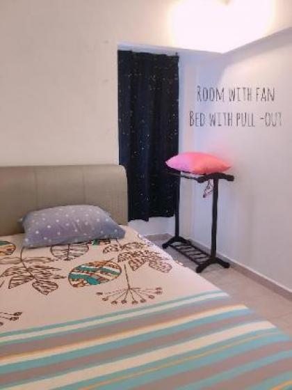 Budget KL Maluri Flat Mihaja Blok 17 WIFI 3R2B - image 7