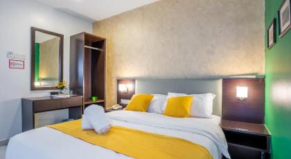 V Hotel Pudu - image 8