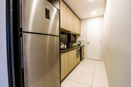  High floor/Balcony/ mesmerising View Robertson - image 26
