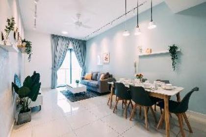 NEW!Comfy 2 BRContinew Residensi8pax near Ikea - image 5