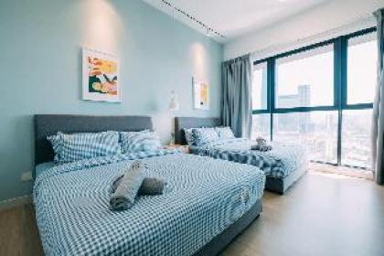 NEW!Comfy 2 BRContinew Residensi8pax near Ikea - image 8
