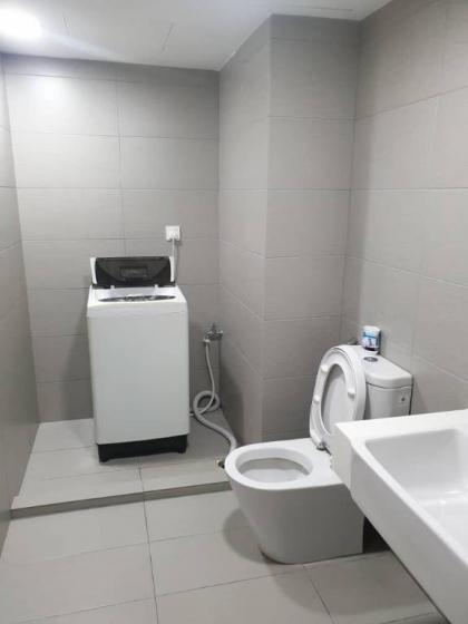 Eko Cheras Duplex. 2xQueen Bed MRT Access. 5guest - image 25
