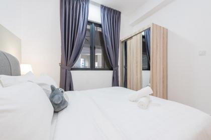 Gorgeous Green Home Near Velocity in KL City -7pax - image 23