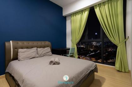 Lovely 4-bedroom condo with pool for 6 pax -Cheras - image 29