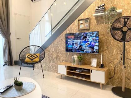 KL Duplex with balcony@Ekocheras MRT - image 28