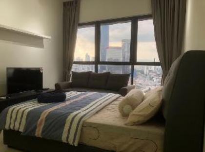 Super well maintain KL City Centre Suite For 4 pax - image 4