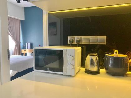 Star Suites @ KLCC superb facility rooftop pool - image 28