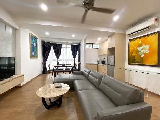 Entire 2Bedroom Fahrenheit88 Condo Facing Pavilion - image 2