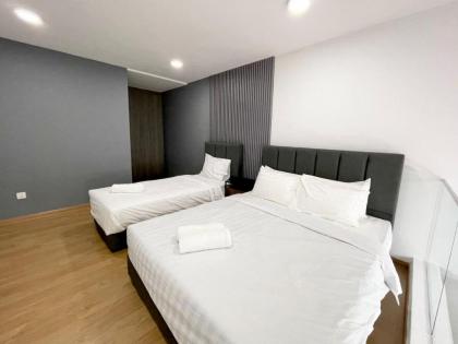 Cozy   EkoCheras Duplex Suites by MOKA  - image 25