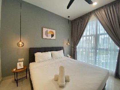 Alluring 1BR Suite @ ARTE MTKIARA/FREE1PARKING/ - image 12