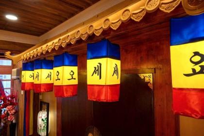 Ancient Loft House -Korea Theme @ KL Bukit Bintang - image 9