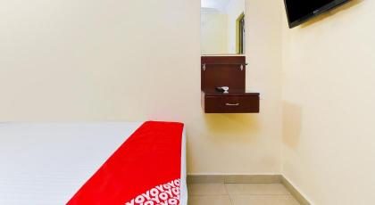 OYO 90562 J Hotel PJ - image 23