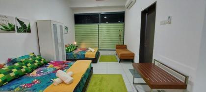 KLCC Gleneagles Apartment w Free Park & Wi-Fi  - image 21