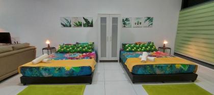 KLCC Gleneagles Apartment w Free Park & Wi-Fi  - image 25