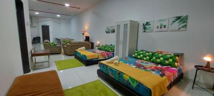 KLCC Gleneagles Apartment w Free Park & Wi-Fi  - image 30