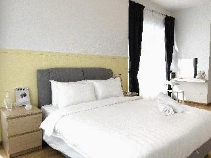 Premium Suite w City View by MOKA - image 8