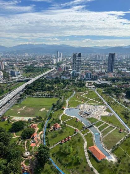 Sunway Velocity #3BR (CHERAS) Nice Pool View - image 28