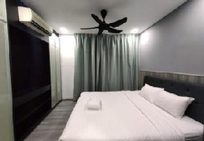 Peaceful Service Suites at Taragon Puteri Bintang - image 26