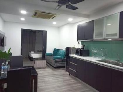 Peaceful Service Suites at Taragon Puteri Bintang - image 28