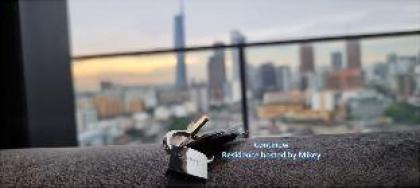 Luxurious 2 bedroom serviced apartment within kl - image 10
