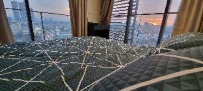 Luxurious 2 bedroom serviced apartment within kl - image 19