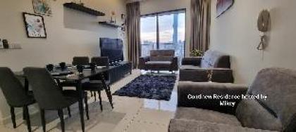 Luxurious 2 bedroom serviced apartment within kl - image 5