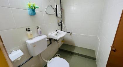 KL Rina’s Best Homestay at Bukit Bintang City Center - image 21